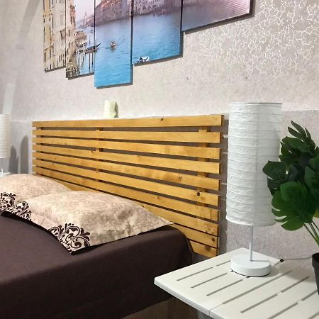 Large Apartment City Centre Бухарест Экстерьер фото