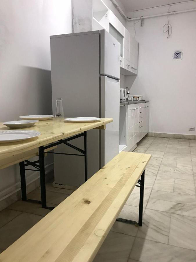 Large Apartment City Centre Бухарест Экстерьер фото